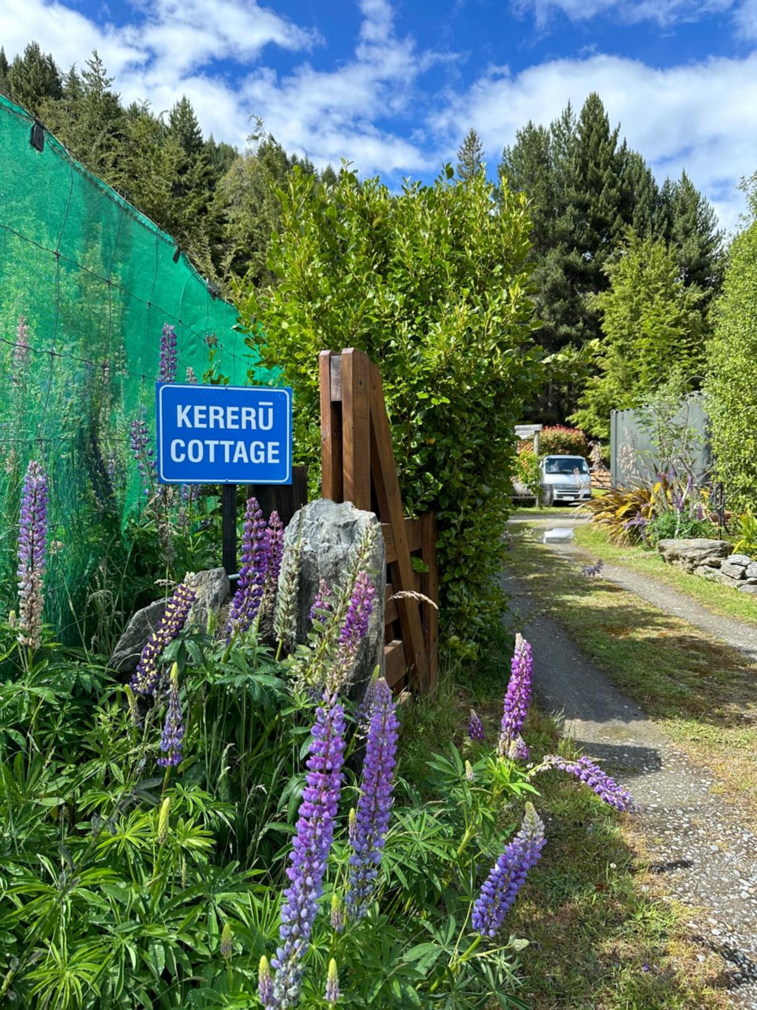 Kereru Cottage, Cosy Log Cabin, Serene Lake & Mountain Views Queenstown Eksteriør bilde